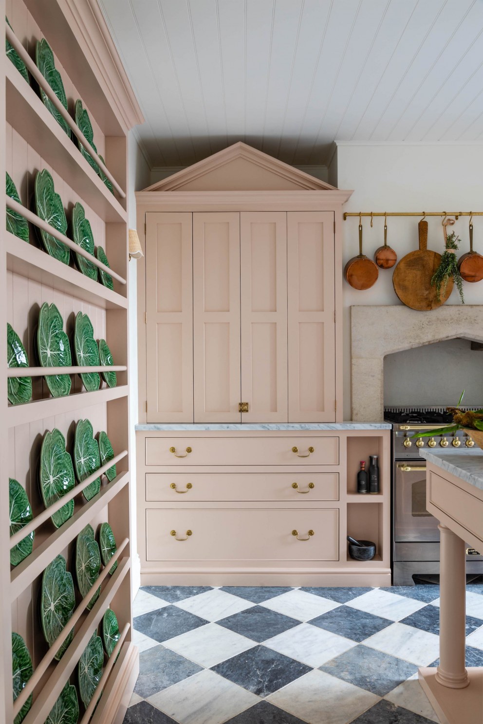 West Country townhouse | Bespoke storage unit - closed | Interior Designers